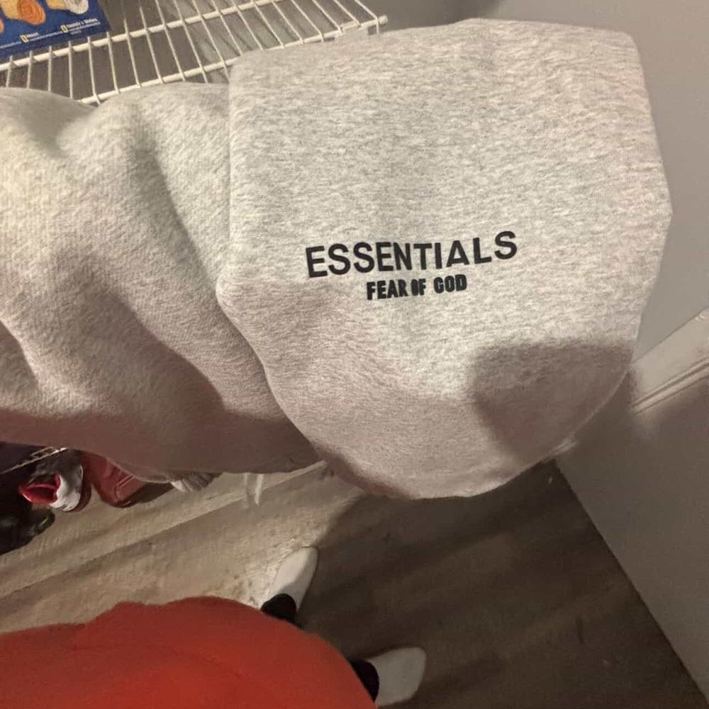 Essentials Cream pants - Picture 3 of 3